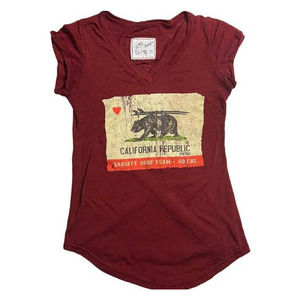 ❌ SOLD ❌ Reflex California Republic  VNeck Top